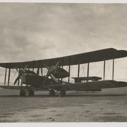 Vickers Vimy G-EAOU