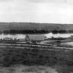 Part of the river boat wharf at Murray Bridge.