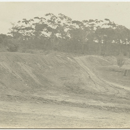 Enlarging the main reservoir on Wittunga farm