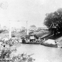 Shipping near the Wilcannia Bridge