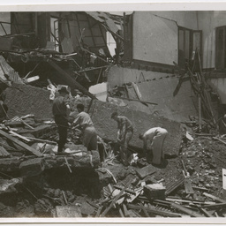 Colin James Ellis, World War II photograph album, Darwin.