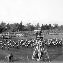 The Royal Visit : ceremony at Adelaide Oval
