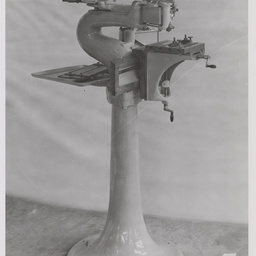 Engraving machine.