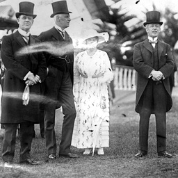 Sir Henry Galway attending a function