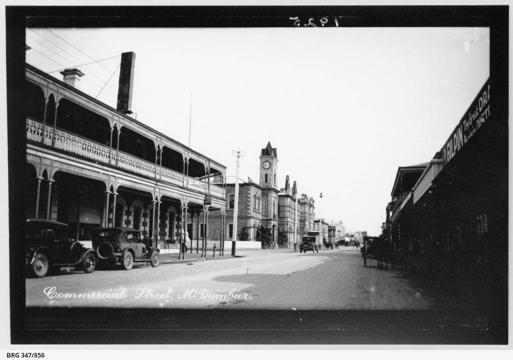 Commercial Street Mount Gambier • Photograph • State Library of South Australia