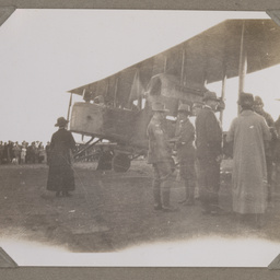 Vickers Vimy arrival at Darwin.
