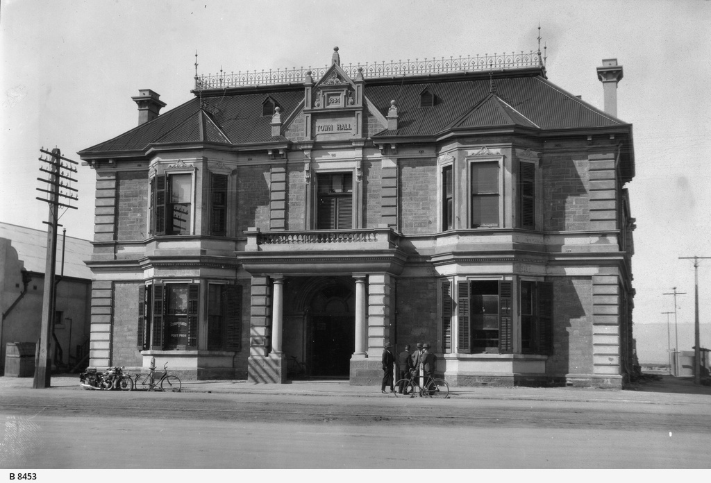 Port Pirie Town Hall • Photograph