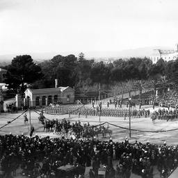The Royal Visit : Parade outside Government House
