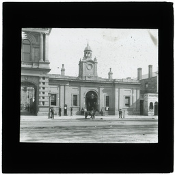 Development of Adelaide 1839-1914: series of lantern slides.