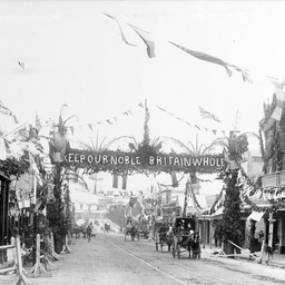 The Royal Visit : street decorations