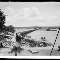 Granite Island and causeway.