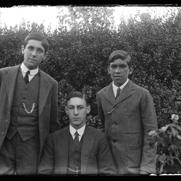 Collection of photographs taken around Adelaide by Theo Bachmann