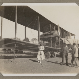 Vickers Vimy arrival at Darwin.