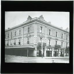 Development of Adelaide 1839-1914: series of lantern slides.