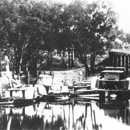 Echuca Wharf showing the 'Dock' area