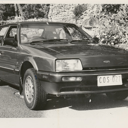 Photographs relating to Messenger Press : cars