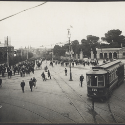 Tram in the King William Street and North Terrace intersection