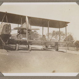 Vickers Vimy arrival at Darwin.