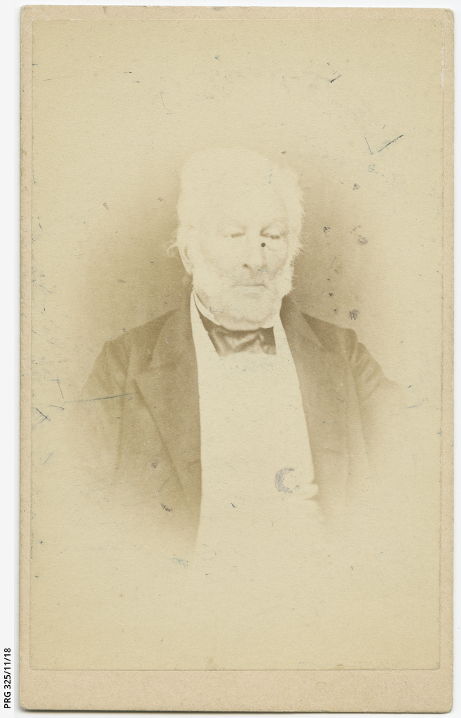 Photographs of the Neill, Crooks and Thomas families • Photograph